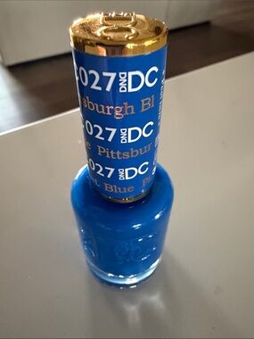 DND DC 027 Pittsburgh Blue Nail Polish - Bright Blue